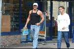 Aalsmeer 13 juli 2002
Gerard Joling met Dave