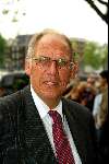 Amsterdam 7 juli 2002
Premiere Noord Koreaans staats circus
Hans Dijkstal