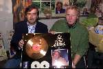 Blaricum, 8 juni 1999
Uitreiking CD van Koos Alberts
Op de foto Koos Alberts met met direkteur Arcade Herman Heinsbroek
