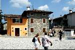 Provesano 20 juli 2002
Begrafenis Pim Fortuyn in Italie
huis