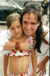 Amsterdam 7 juli 2002
Premiere Noord Koreaans staats circus
Sandra Brood met dochtertje Lola