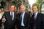 Amterdam 2 juli 2003
Premiere henk v d meyden in carre
Andre v Duin met vrien d en Tom Westermeijer Sr.