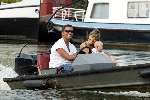 Amsterdam 16 juli 2003
Varen op een oude militaire sloep met baby