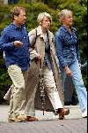 Amsterdam 2 juli 2003
Bill v Dijk met vrouw en vriendin op cornelis schuytstraat