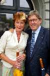 Amsterdam 2 juli 2003
Premiere henk v d meyden in carre
Bram Peeper met zus van Neelie Kroes