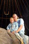 Amsterdam 8 juli 2003
Premiere circus Renz bij de RAI
Dennis Mulder met dochtertje op olifant