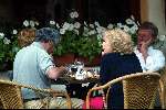 Amsterdam 22 juli 2003
Ed v Thijn met zijn vrouw odette op een terras