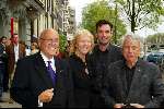 Amterdam 2 juli 2003
Premiere henk v d meyden in carre
Cees Dam met vrouw Edgar Vos en Paul Schulten