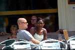 Amsterdam 21 juli 2003
Edsilia Rombley en Tjeerd Oosterhuis op terras