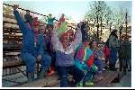 Kitzbuhl 1988
Frank Masmeijer met rechts boven hem zijn vrienden die hij indertijd een korte tijd later in zijn eigen programma liet mee doen en de hoofdprijs liet winnen waardoor zijn kontrakt bij de NCRV niet werd verlengd