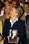 Amsterdam 2 juli 2003
Hillary Clinton in amstel hotel tijdens presentatie van haar boek