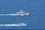Porto Ercole 20 juli 2003
Jumbo VI varend onder begeleiding van een Italiaanse politieboot