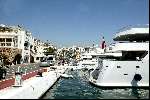 Marbella 26 juli 2003
Puerto Banus haven met grote jachten