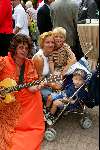 Wassenaar 8juli 2003
nieuwe show in duinrell
Mariska v Kolck met zoontjes