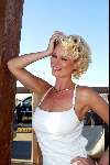 Bloemendaal 14 juli 2003
Modeshow Wolford bij strandtent Bloemendale
Monique Sluyter sexy