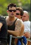 Amsterdam 15 juli 2003
Robbie Williams varen op boot in Amsterdam
Tatoeage