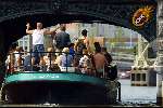 Amsterdam 15 juli 2003
Robbie Williams varen op boot in Amsterdam