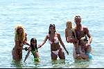 Marbella 25 juli 2003
Wino Omtzigt met kinderen, Mary Borsato  Rossana Lima met kinderen bij nicky beach