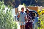 Marbella 26 juli 2003
Paul de Leeuw met Stefan Nugter en Kas op het strand