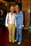 Amsterdam 2 juli 2003
premiere henk v d meyden in carre
Tineke Schouten met dochter