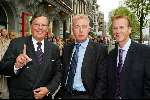 Amsterdam 2 juli 2003
Premiere henk v d meyden in carre
Andre v Duin met vrien d en Tom Westermeijer