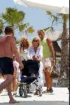 Marbella 25 juli 2003
Wino Omtzigt met Sylvana Borsato en Mary Borsato