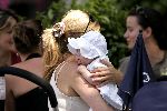 Amsterdam 29 juli 2004
Danielle Overgaag met dochter Fiene