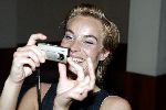 Amsterdam 28 juni 2004
Presentatie nieuwe tijdschrift Pulse in Angel Studio.
Fleur v d Kieft met sony camera