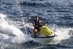 Frankrijk 17 juli 2004
Gerard Joling op jetski.