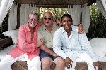 St Tropez 24 juli 2004
Jan des Bouvrie en Bert v d Leden bij Nikki Beach.