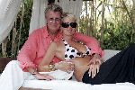 Sant tropez 24 juli 
Jan des Bouvrie en Monique des Bouvrie bij Nikki Beach