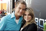 Amsterdam 29 juli 2004
Premiere I Robot in Pathe Arena.
Jim Bakkum met vriendin
Jim Idols