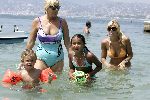 Juan les Pins 23 juli 2004
Estelle Gullit met Joel en Maxim op vakantie