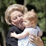 Tavernelle 9 juli 2004
Fotomoment op vakantie bij Prins Willem Alexander Maxima en prinses Amalia.