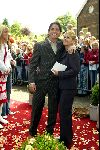 Heesch/Geffen 10 Juli 2004
Trouwen Ruud v Nistelrooy met zijn Leontien Slaats
marc v Hintum met zijn vrouw