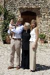 Tavernelle 9 juli 2004
Fotomoment op vakantie bij Prins Willem Alexander Maxima en prinses Amalia