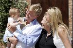 Tavernelle 9 juli 2004
Fotomoment op vakantie bij Prins Willem Alexander Maxima en prinses Amalia