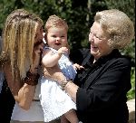 Tavernelle 9 juli 2004
Fotomoment op vakantie bij Prins Willem Alexander Maxima en prinses Amalia.