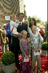 Heesch/Geffen 10 Juli 2004
Trouwen Ruud v Nistelrooy met zijn Leontien Slaats
Raimond v d Gouw met zijn gezin