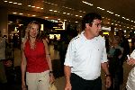 Schiphol 1 juli 2004
Aankoms Nederlands elftal na ek Portugal.
Wim v Hanegem met vrouw en zoon