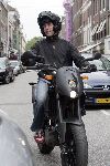 Amsterdam 22 juli 2005
Daniel Boissevain op zijn KTM moter op de pc hooftstraat