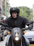 Amsterdam 22 juli 2005
Daniel Boissevain op zijn KTM moter op de pc hooftstraat