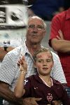 Amsterdam 29 juli 2005
Ajax tournooi in de Arenea. Ajax-Arsenal.
Vader en Moeder Dennis Bergkamp met Yasmin   Mitchell Estelle Saffon en Henriette Bergkamp.