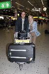 Schiphol 24 juli 2005
Frans Bauer vertrekt naar Zuid Afrika. Mariska brengt hem weg.