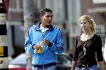 Amsterdam 30 juli 2005
Hedwiges Maduro aan het winkelen met zijn vriendin in Amsterdam