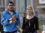 Amsterdam 30 juli 2005
Hedwiges Maduro aan het winkelen met zijn vriendin in Amsterdam