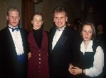 10 Maart 1993
Henny huisman met zijn vrouw Lia en 2 dochters
