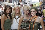 Amsterdam 10 juli 2005
Premiere Zoop in Tuschinski.
Kus meidengroep