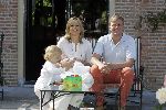 Wassenaar 17 juli 2005
Fotomoment met Maxima Amalia Prins Willem Alexander en Alexia bij hun woning 