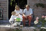 Wassenaar 17 juli 2005
Fotomoment met Maxima Amalia Prins Willem Alexander en Alexia bij hun woning 